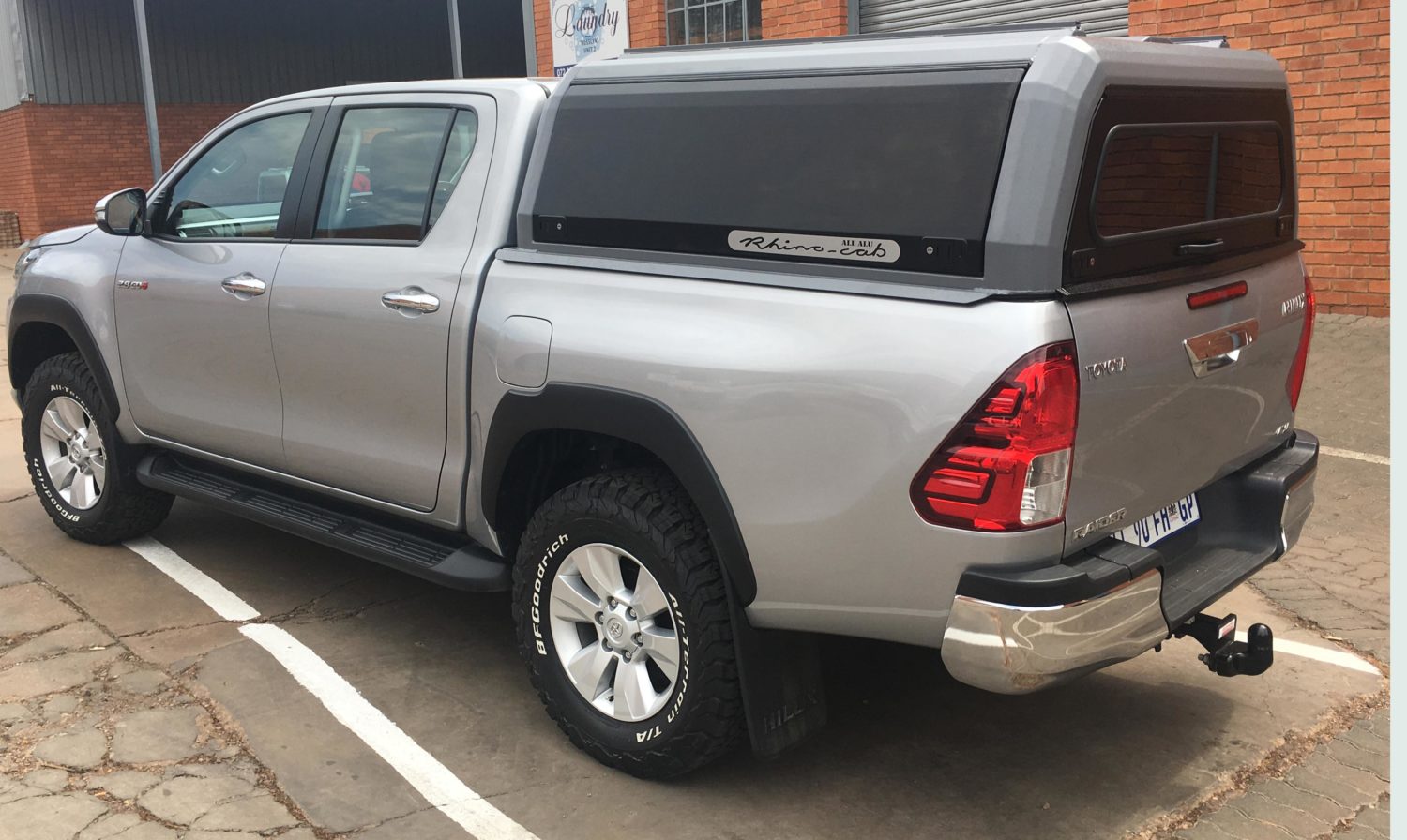 Rhino-Cab-Pickup-Hardtop