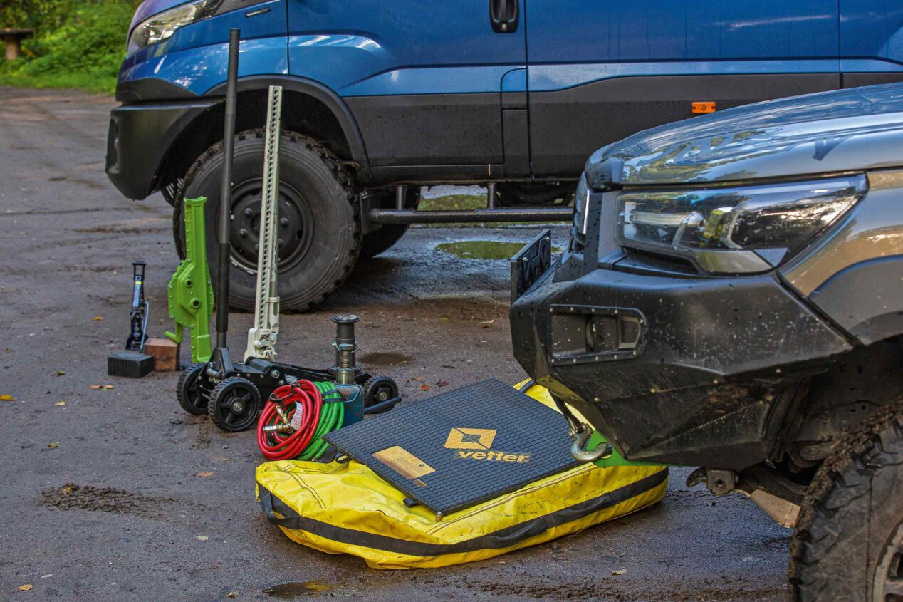 Verschiedene WagenheberTypen im Test explorer Magazin