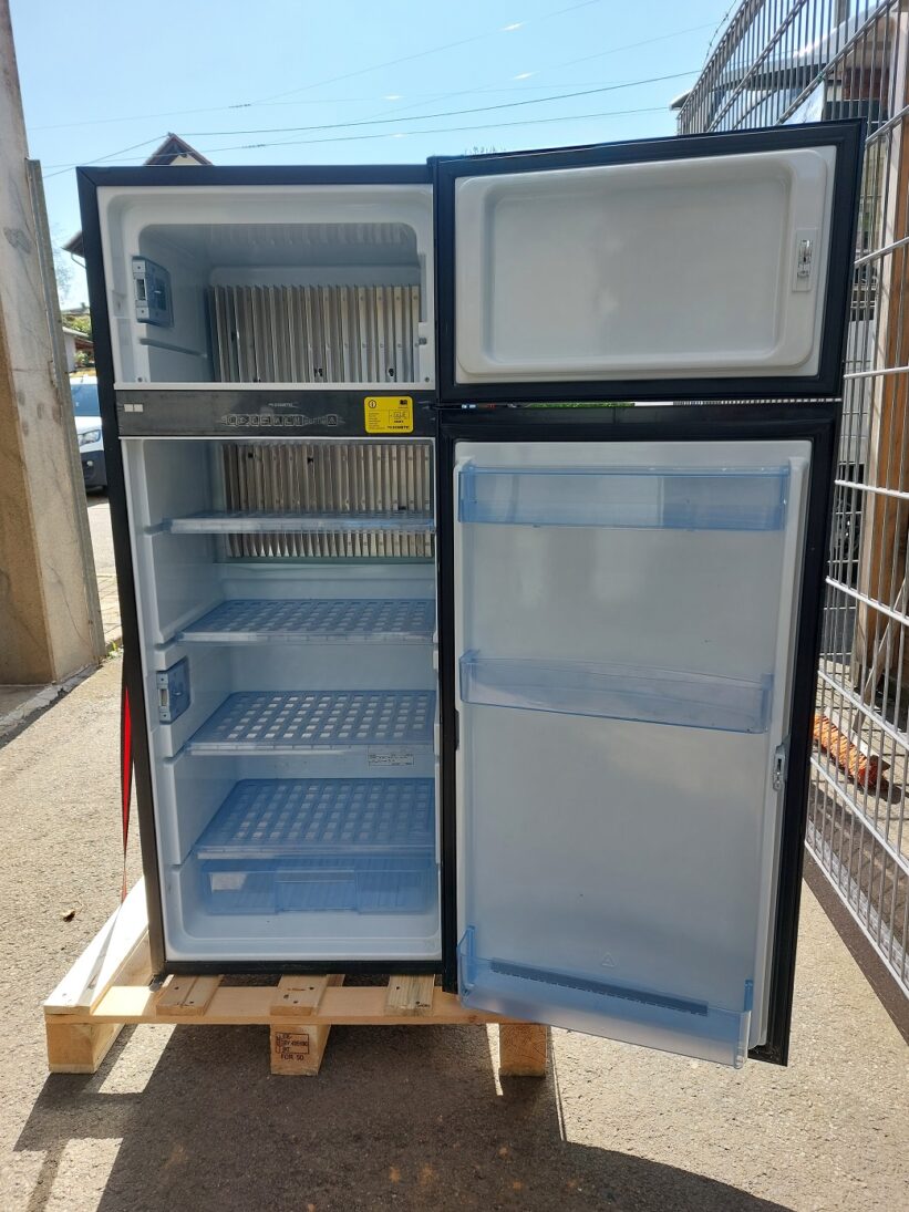 ZU VERKAUFEN: Kühlschrank für Wohnmobil - Dometic - 650