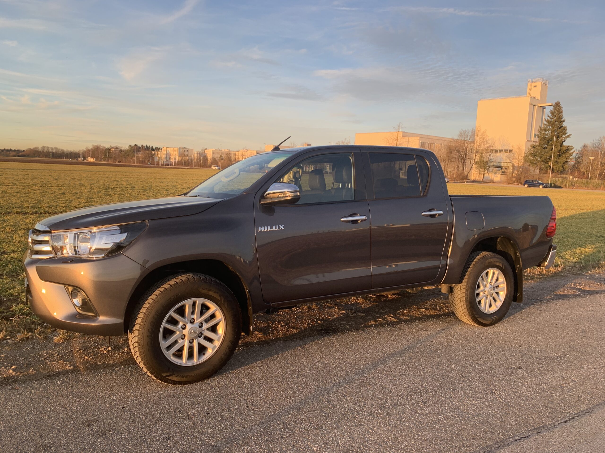 Toyota Hilux Double Cab 2,4 mit Bimobil Husky 230 - explorer Magazin